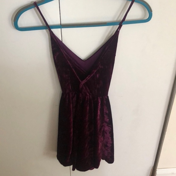 Velvet v neck tank - Picture 4 of 5